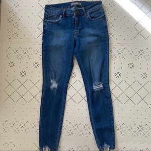Distressed skinny jeans size 4